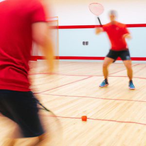 Zasady gry w squasha – o co w tym chodzi?